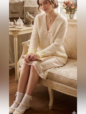 Cabi Cream Croquette Pullover Knit V-Neck Sweater L Large Cotton Blend Chunky